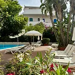 Hotel apartamentowy Nettuno 4*