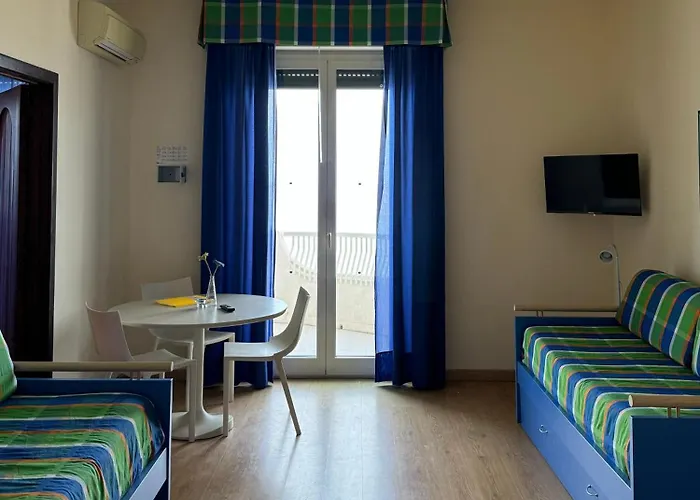 Nettuno Giardini-Naxos