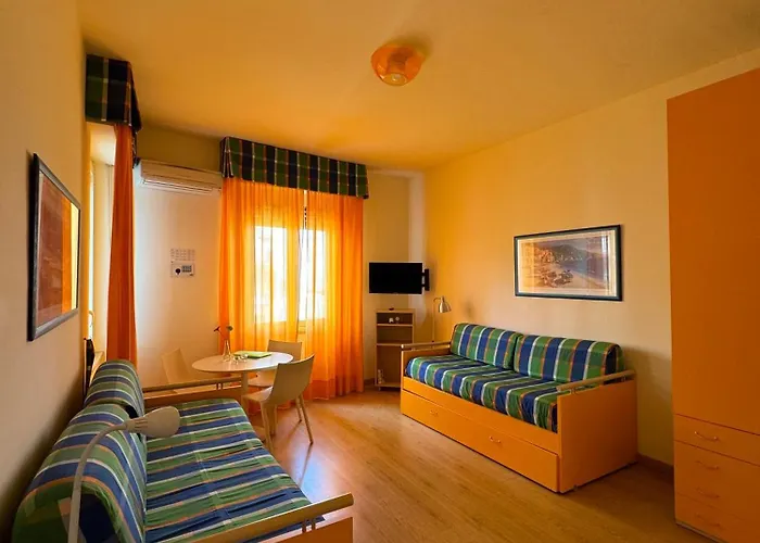 Nettuno Giardini-Naxos