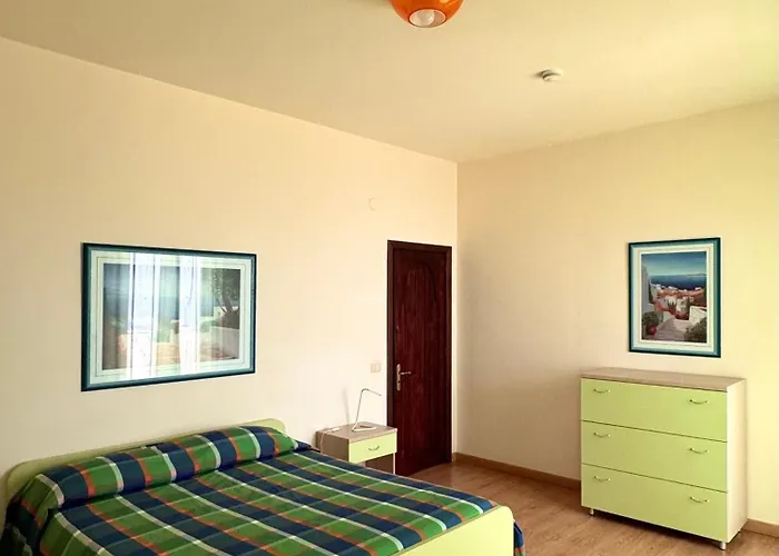 Nettuno Giardini-Naxos